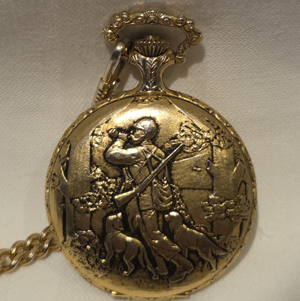 Vintage Lucerne 17 Jewel Mechanical Pocket Watch with Intricate Design